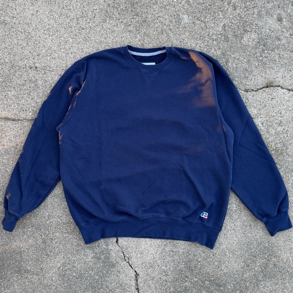 Vintage Y2K Russell Athletic Sweatshirt Navy Blue Crewneck Men's XL